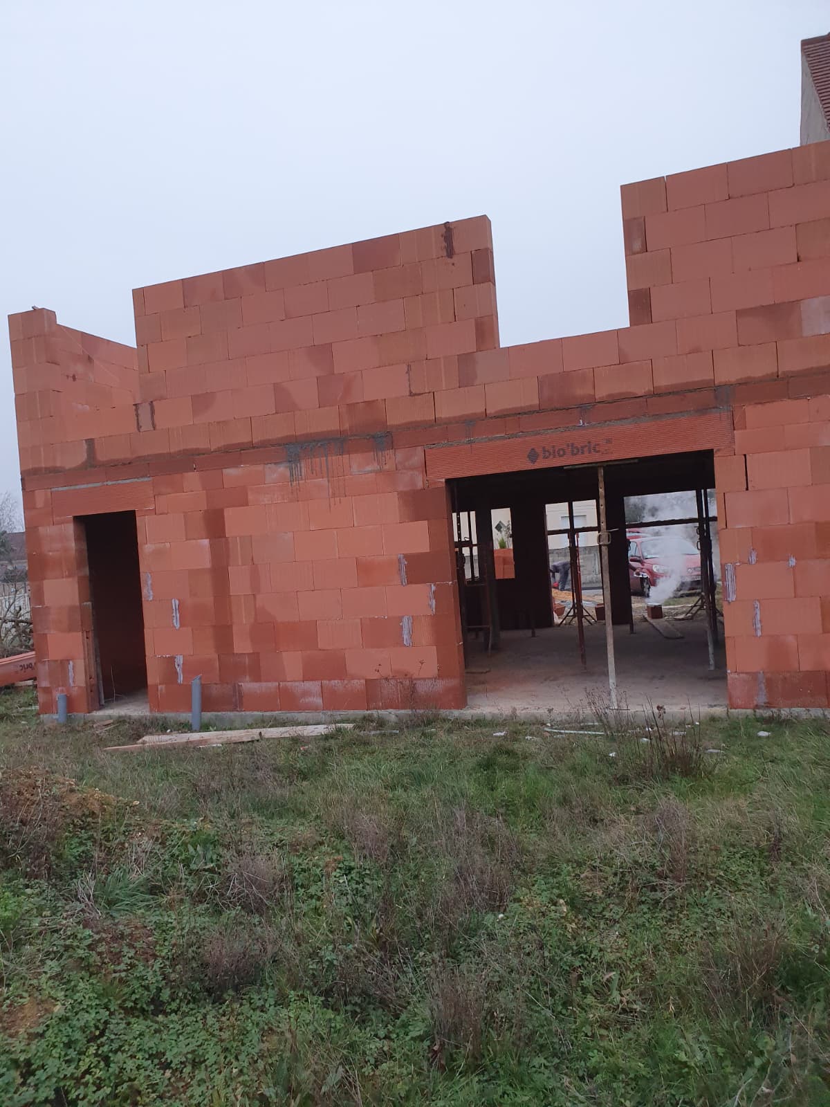 Structure R+1 avec toiture